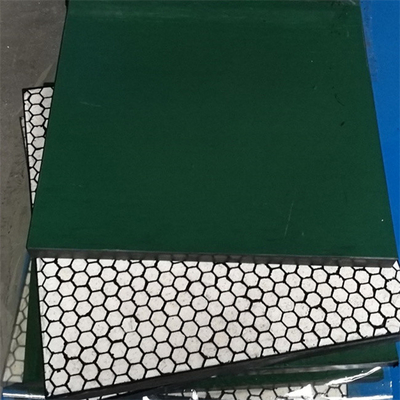 Azulejos cerâmicos de ligamento da alumina do forro do desgaste da camada da NC para o transporte de mineração