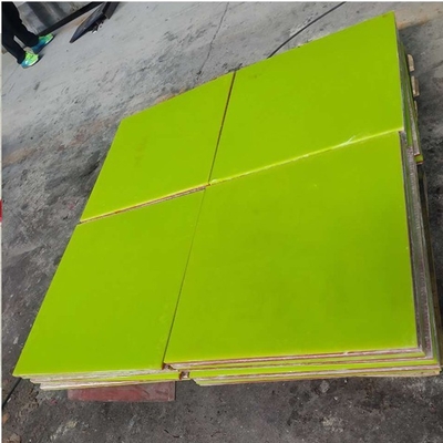 Liner de folha de poliuretano de fundição a quente com placa de apoio de resina reforçada com fibras